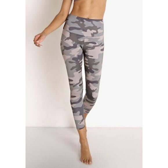 Onzie Camo High RiseLeggings - Size XS -  Green/tan - Picture 1 of 7